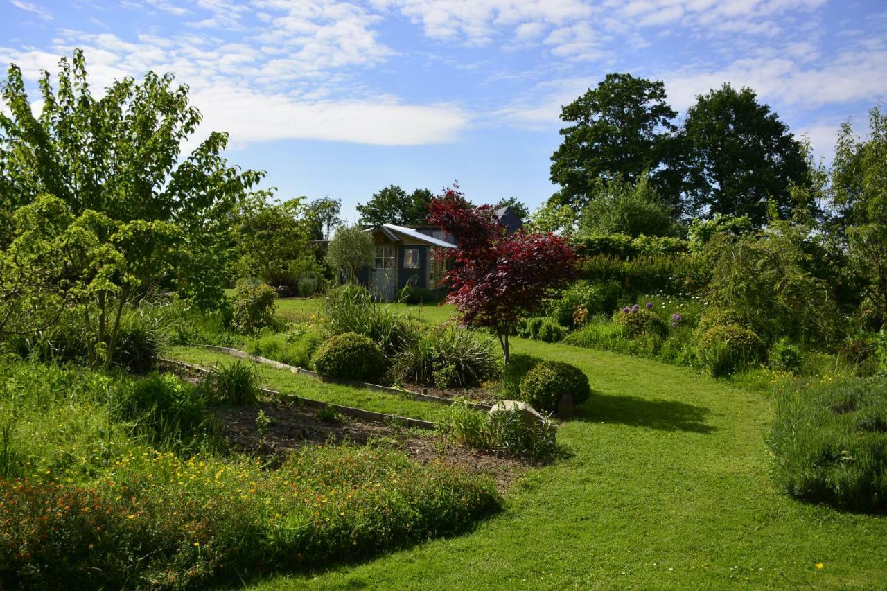 Gite "Cote Jardin" Vannecrocq Dış mekan fotoğraf